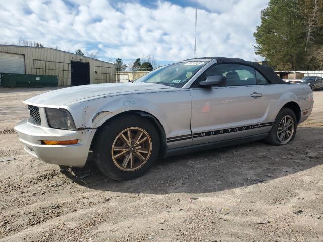 2005 Ford Mustang 