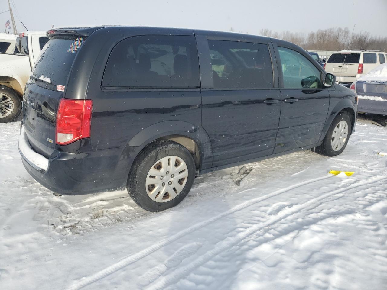 2016 Dodge Caravan - Image 3