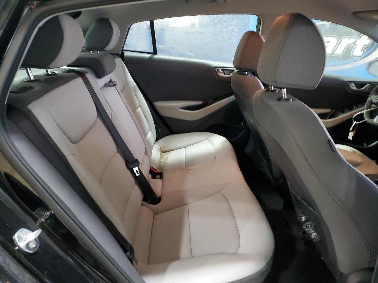 2022 Hyundai IONIQ - Image 10