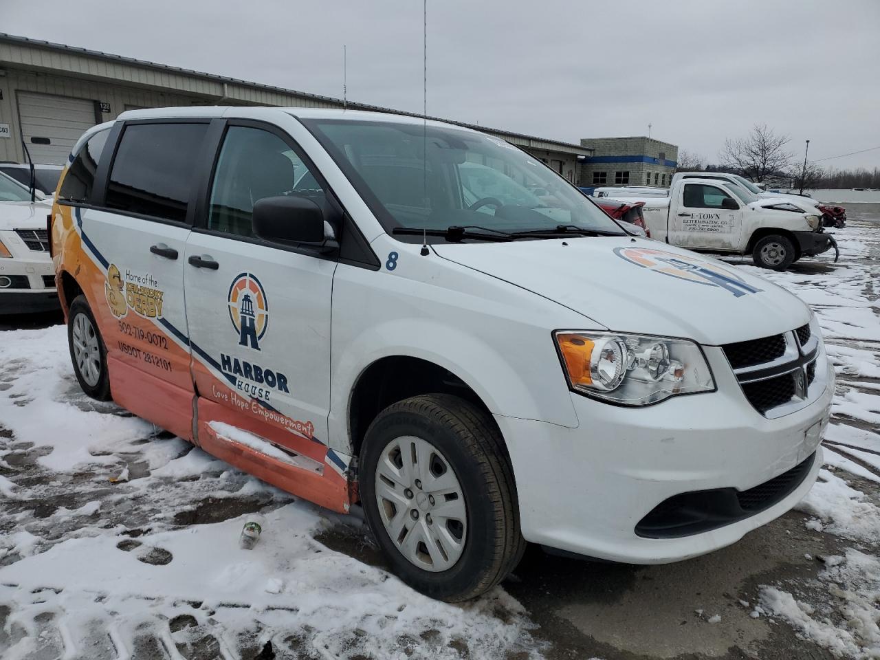 2019 Dodge Caravan - Image 4