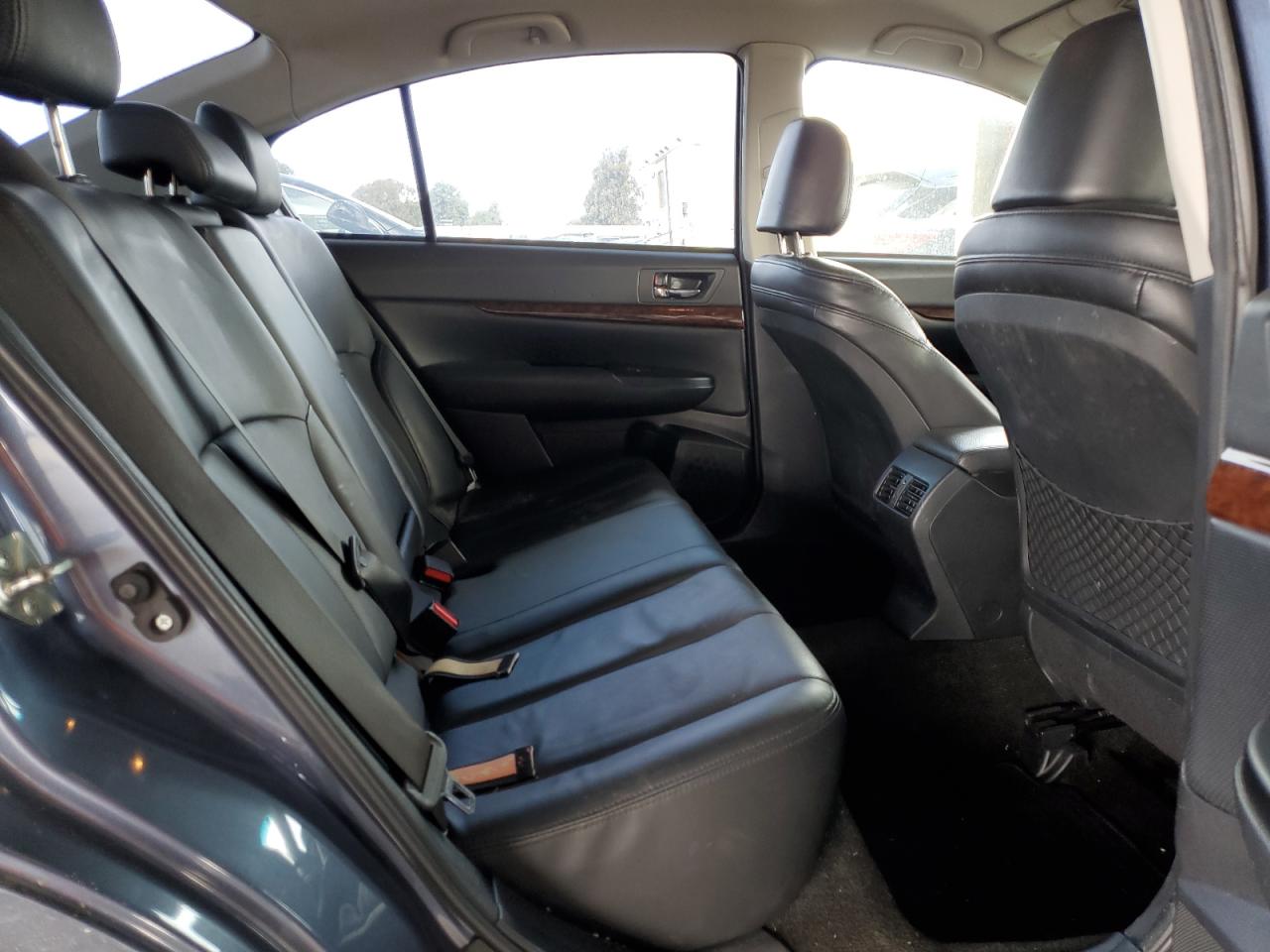 2013 Subaru Legacy - Image 10