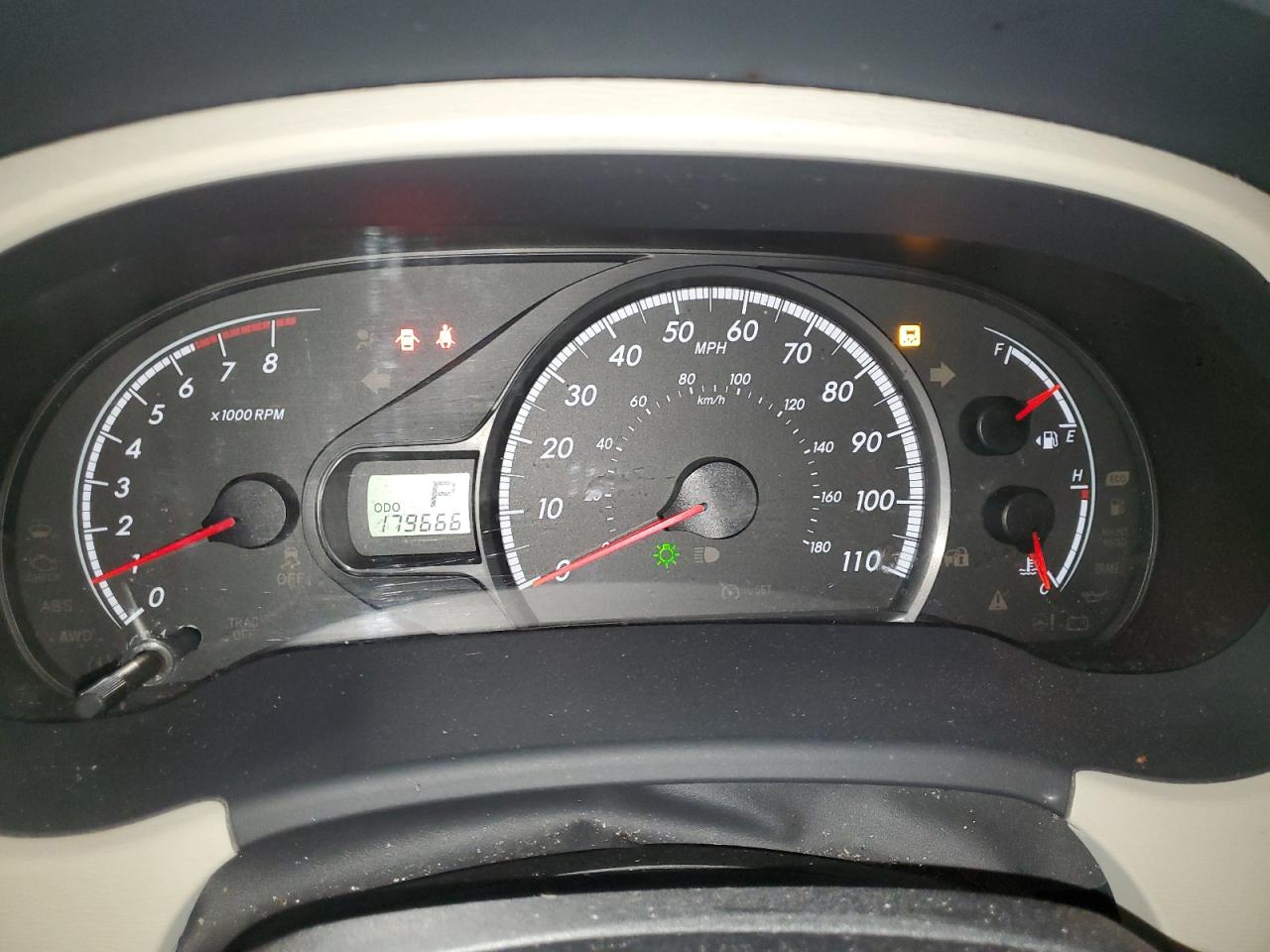 2012 Toyota Sienna - Image 9