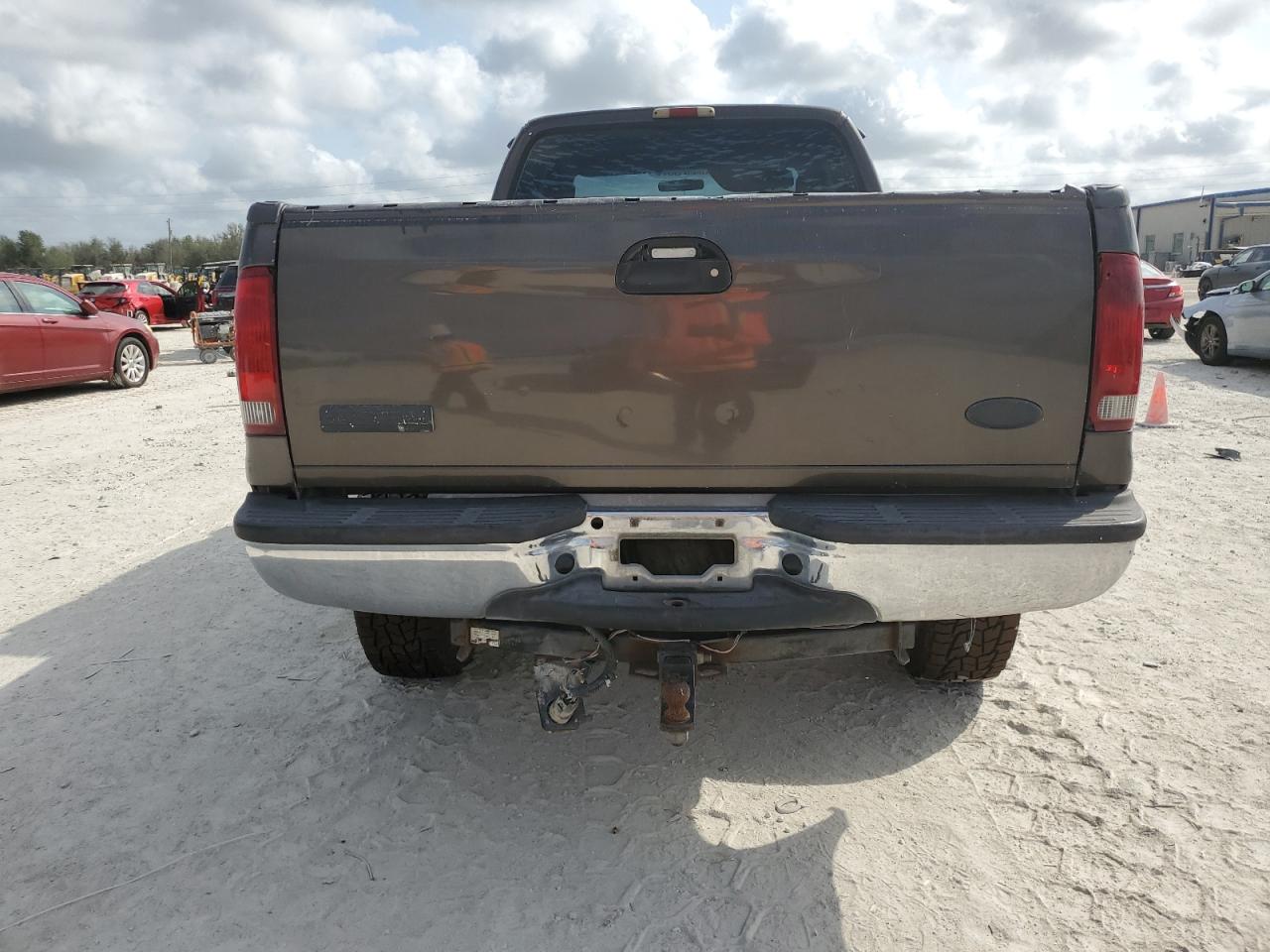 2005 Ford F250 - Image 6