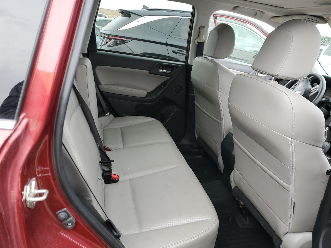 2015 Subaru Forester - Image 10