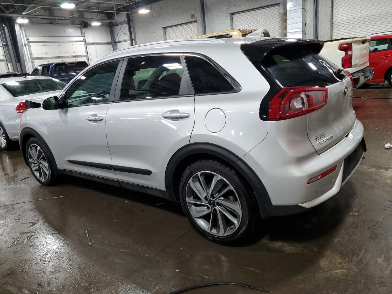 2017 Kia Niro - Image 2