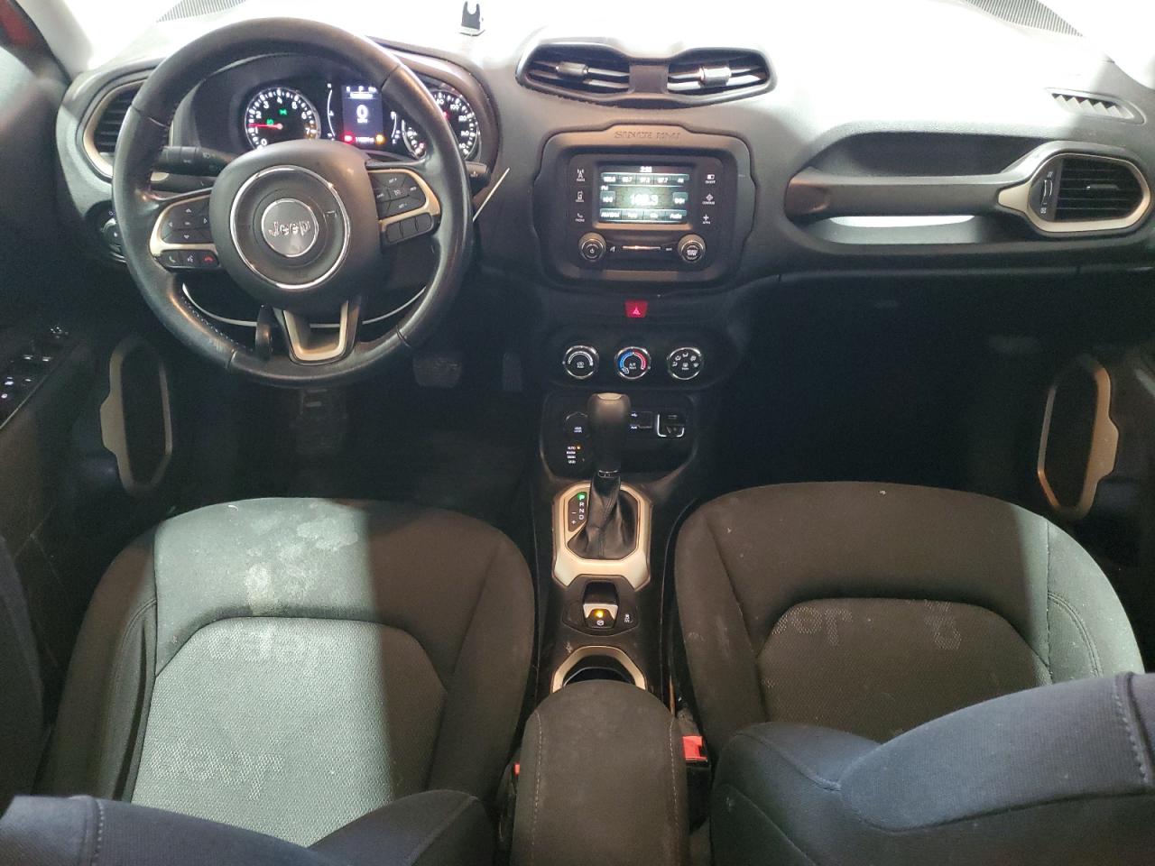 2017 Jeep Renegade - Image 8