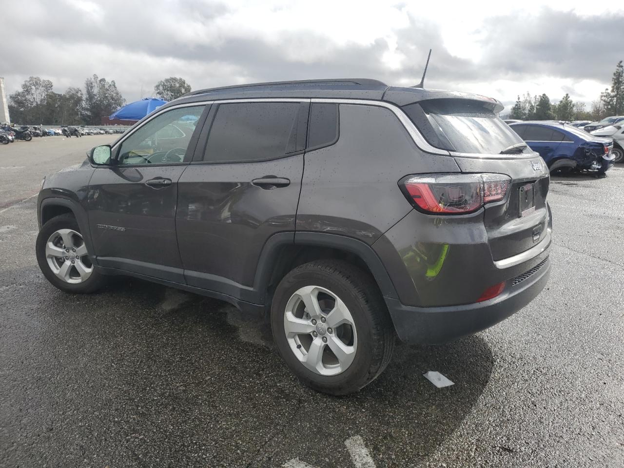 2020 Jeep Compass - Image 2