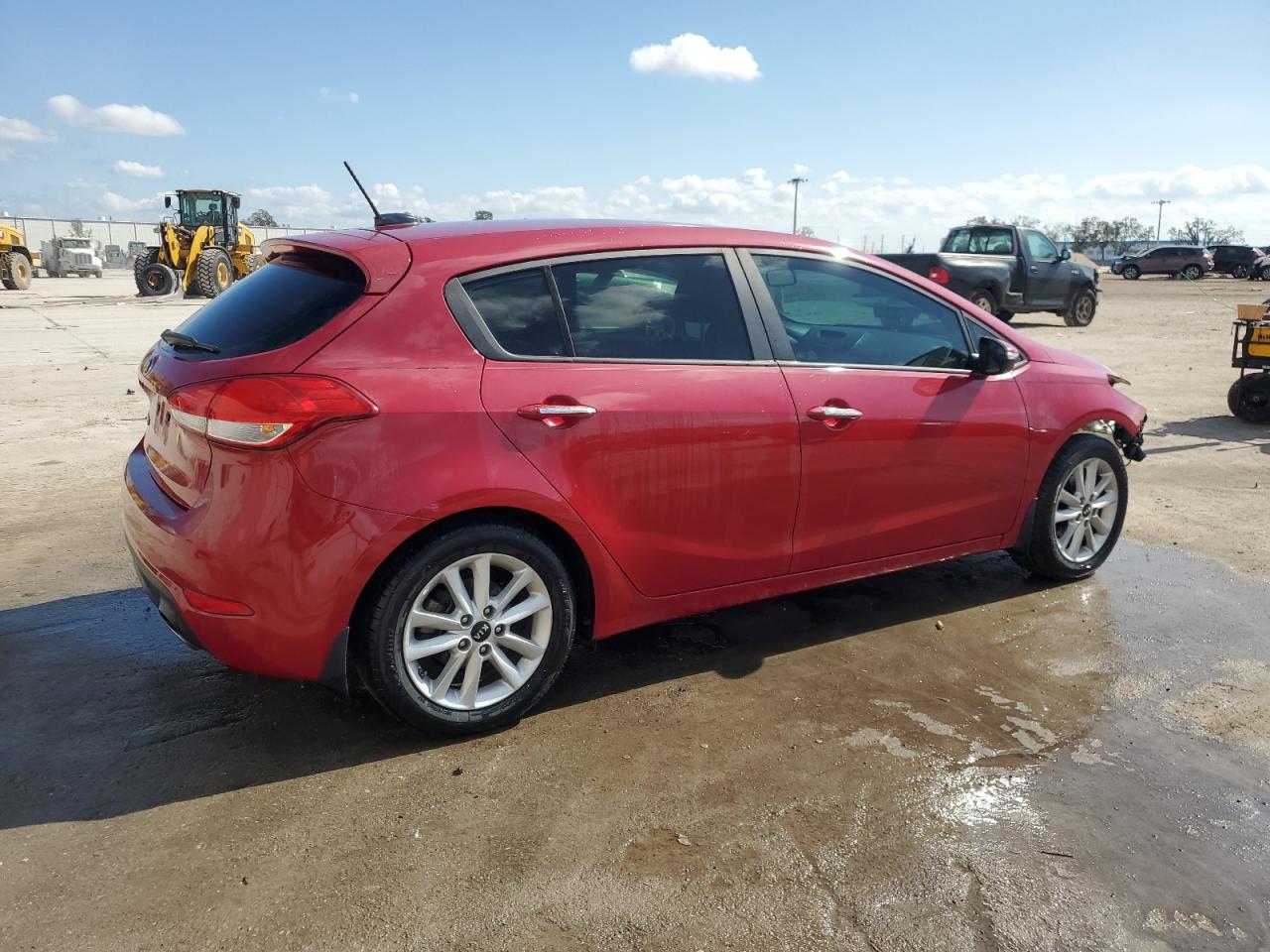 2017 Kia Forte - Image 3