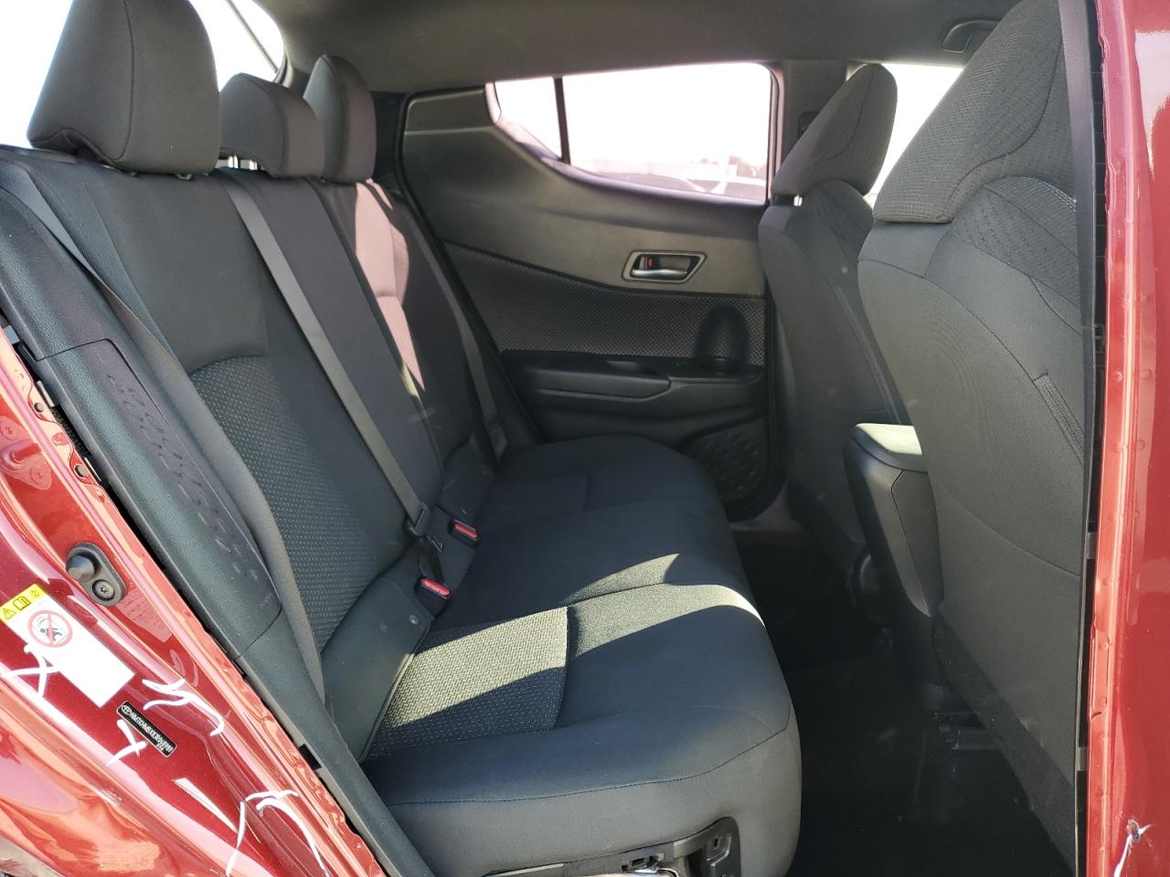 2018 Toyota C-HR - Image 11