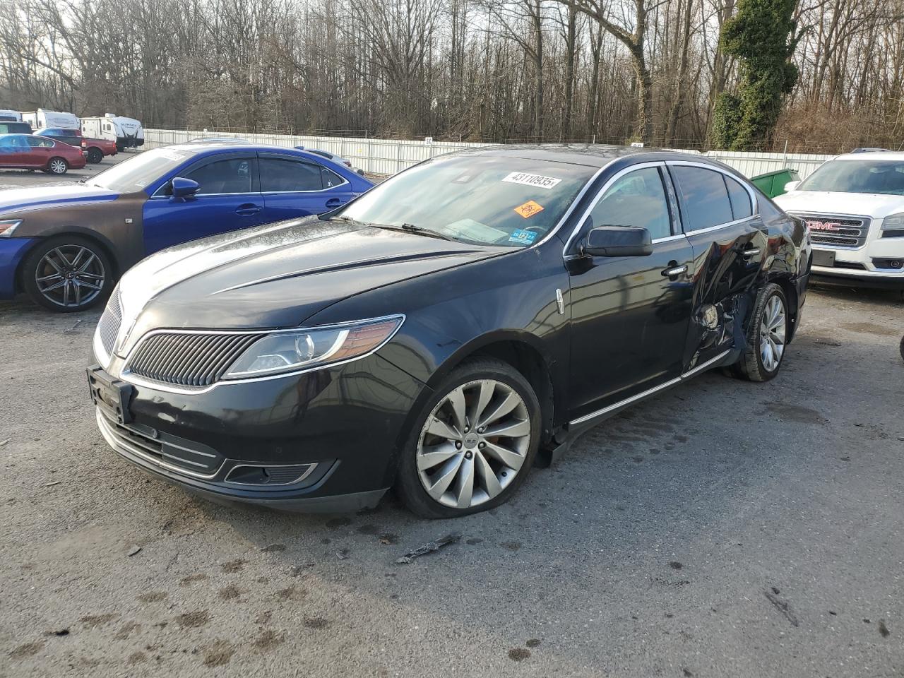 2016 Lincoln MKS - Image 1