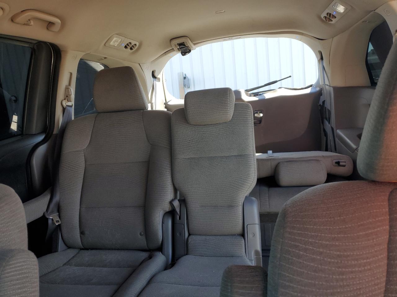 2012 Honda Odyssey - Image 10