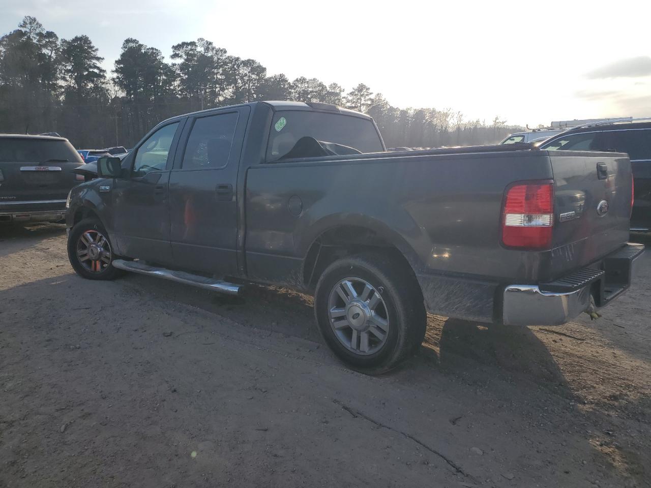 2006 Ford F-150 - Image 2