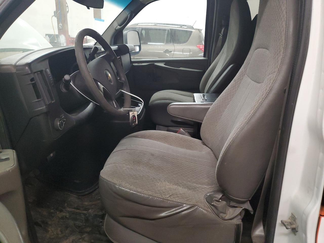 2012 Chevrolet Express - Image 7