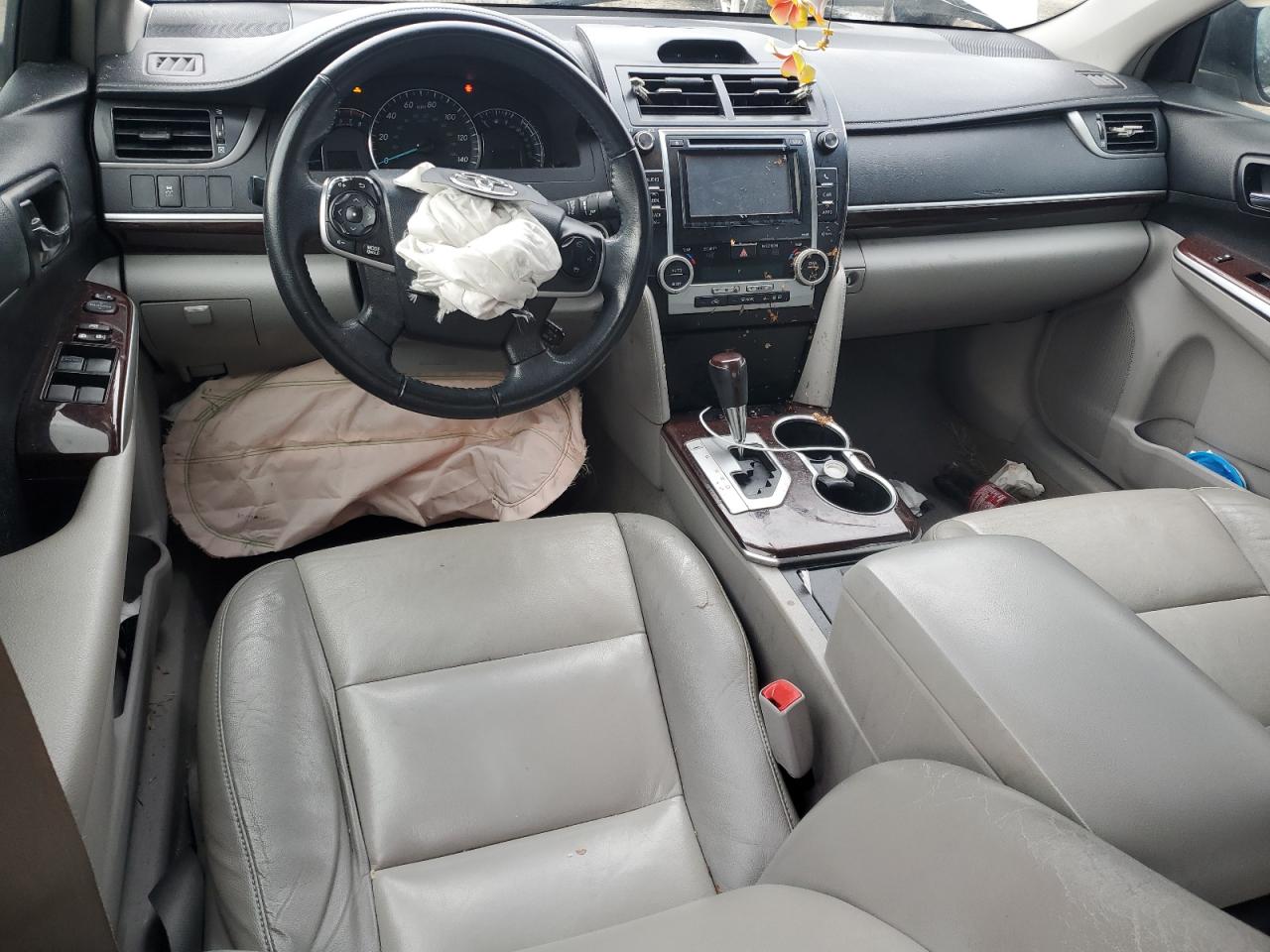 2013 Toyota Camry - Image 8