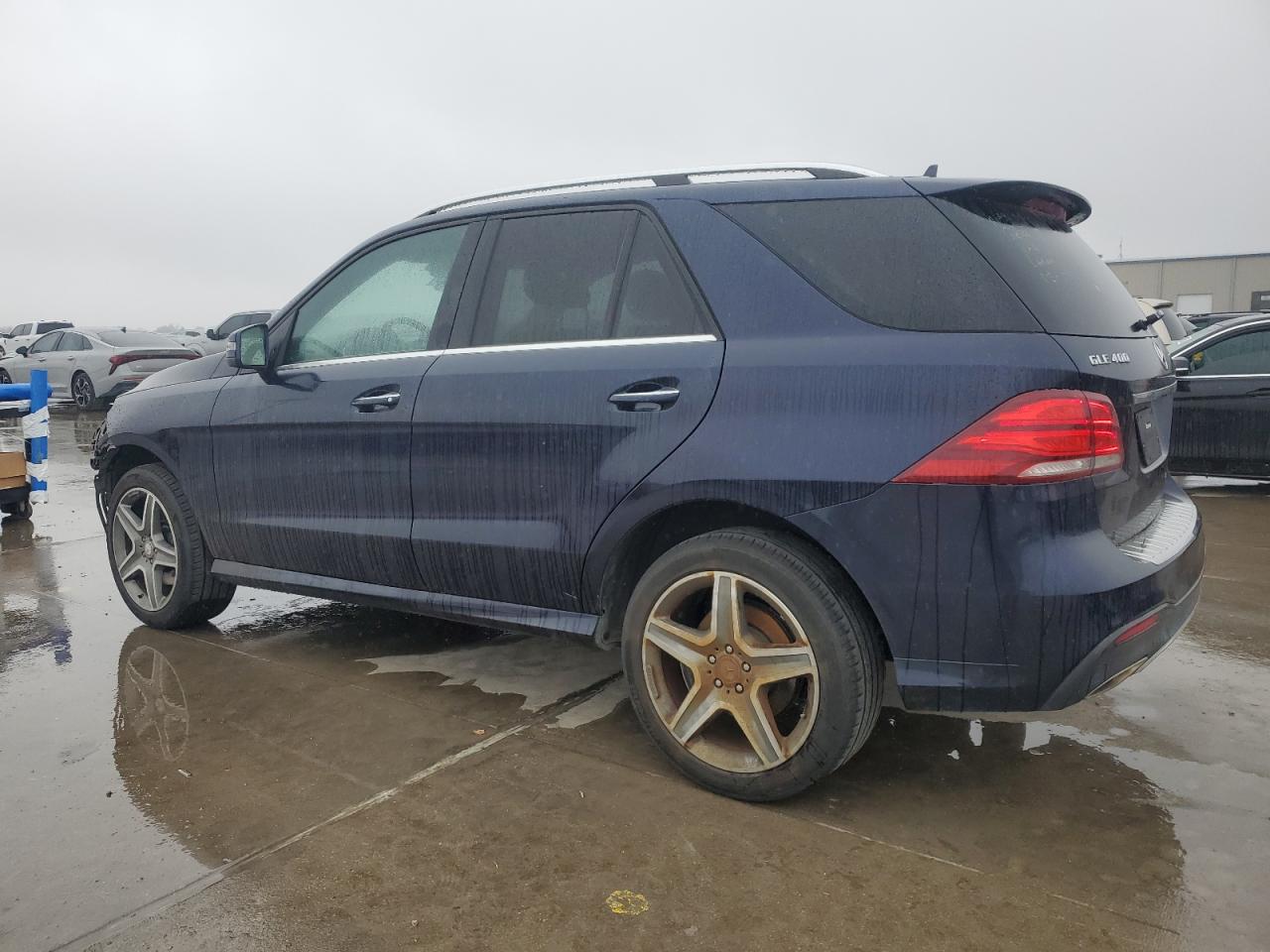 2016 Mercedes-Benz GLE - Image 2
