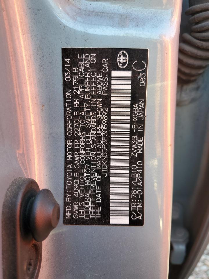 2014 Toyota Prius - Image 12