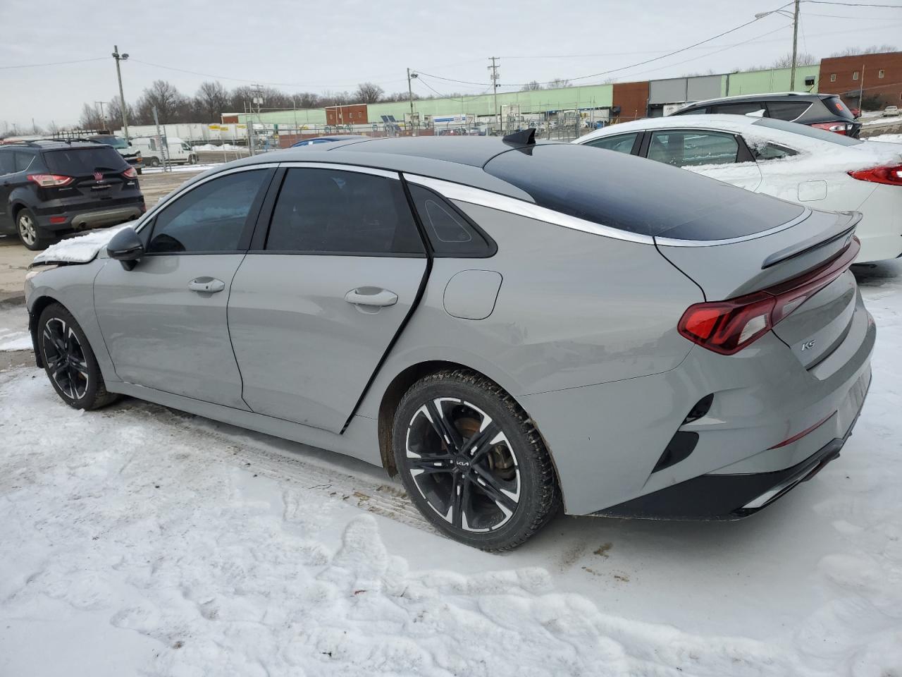 2022 Kia K5 - Image 2