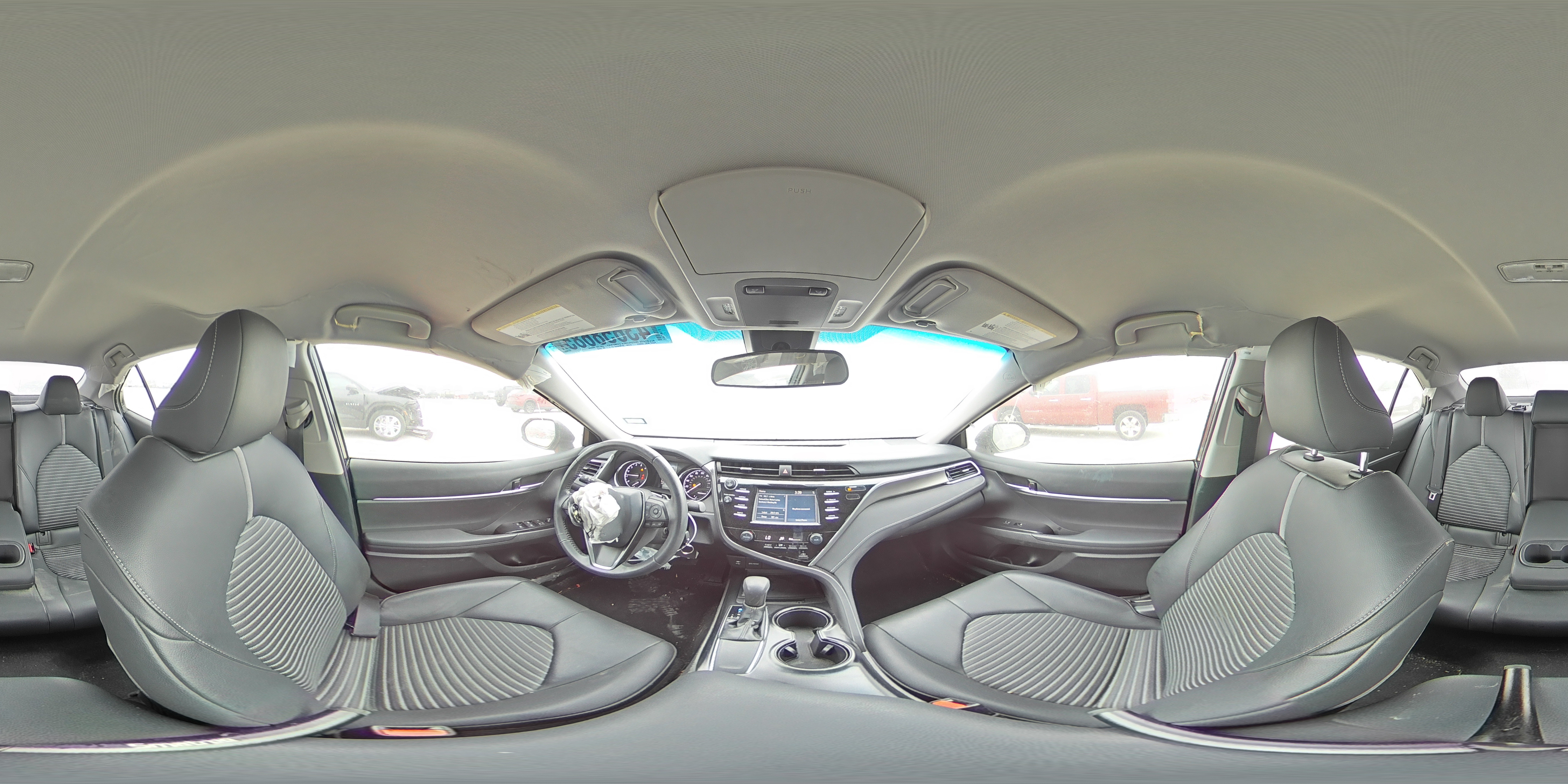 2018 Toyota Camry - Image 13
