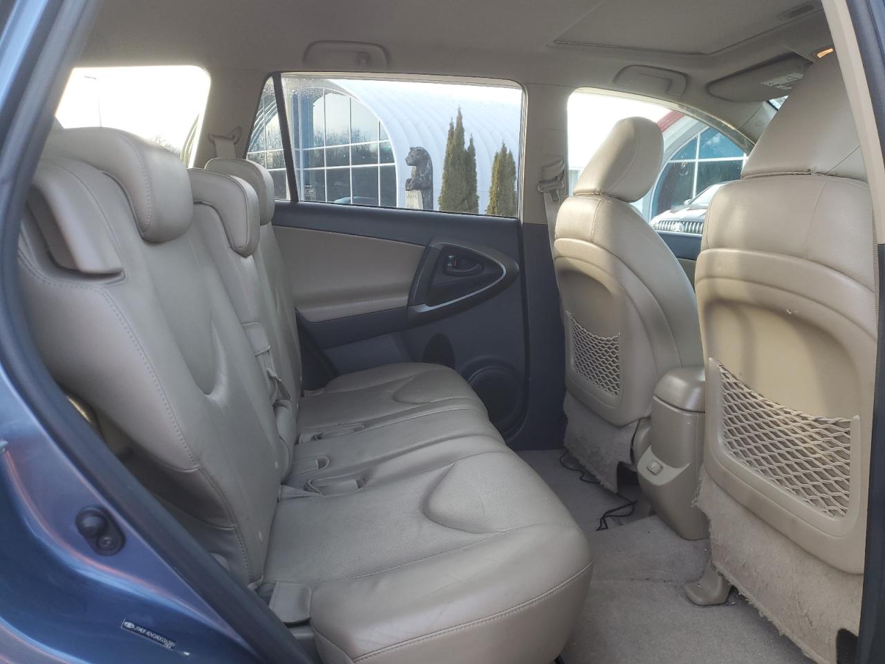 2010 Toyota RAV 4 - Image 11