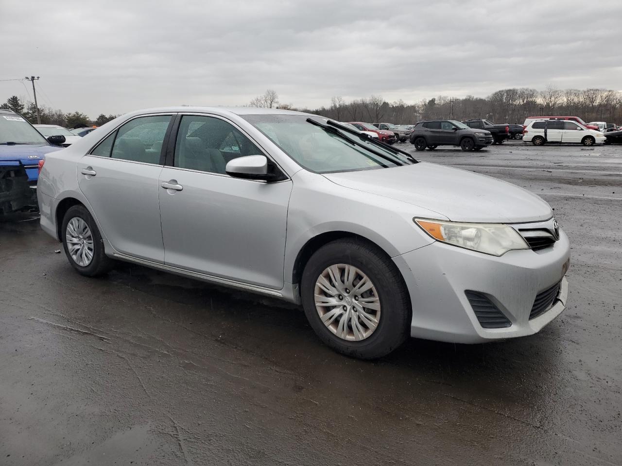 2012 Toyota Camry - Image 4