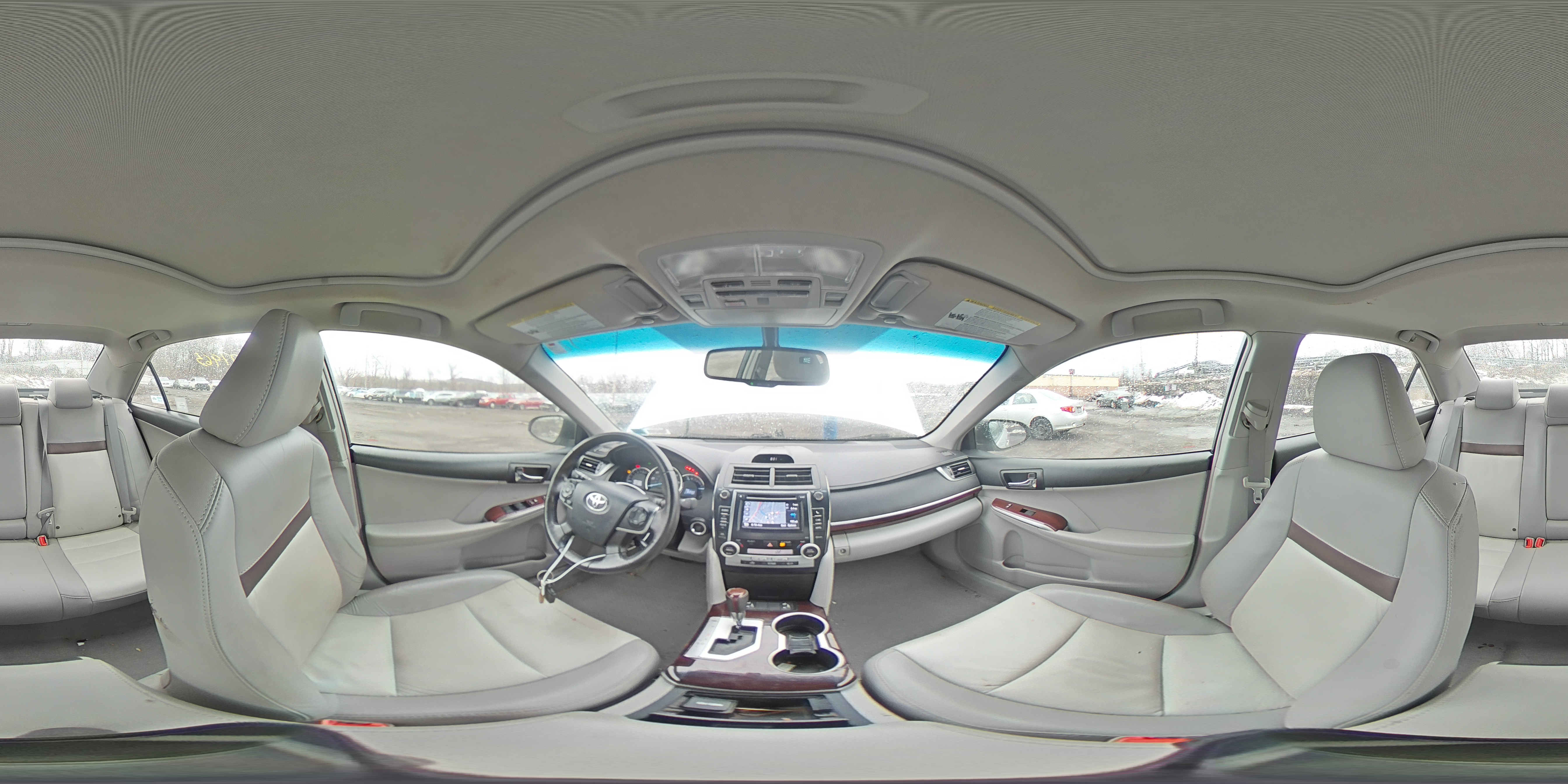 2012 Toyota Camry - Image 12