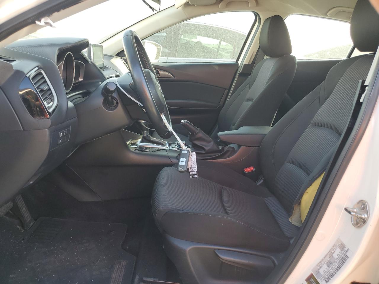 2015 Mazda 3 - Image 7