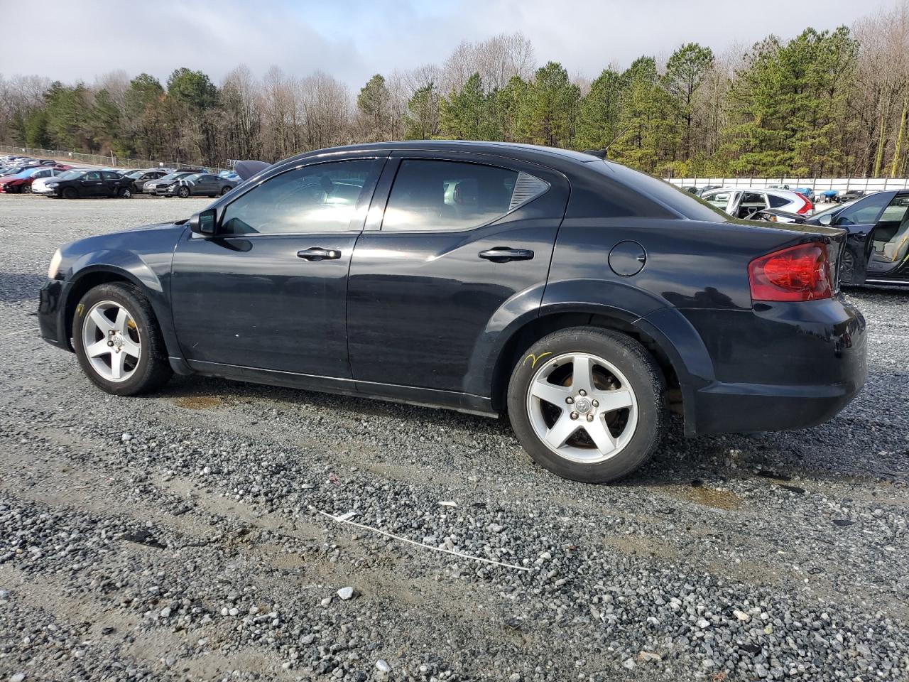 2012 Dodge Avenger - Image 2