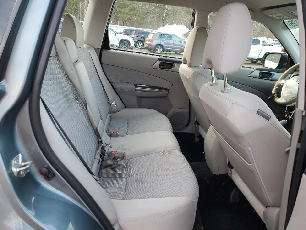 2013 Subaru Forester - Image 10