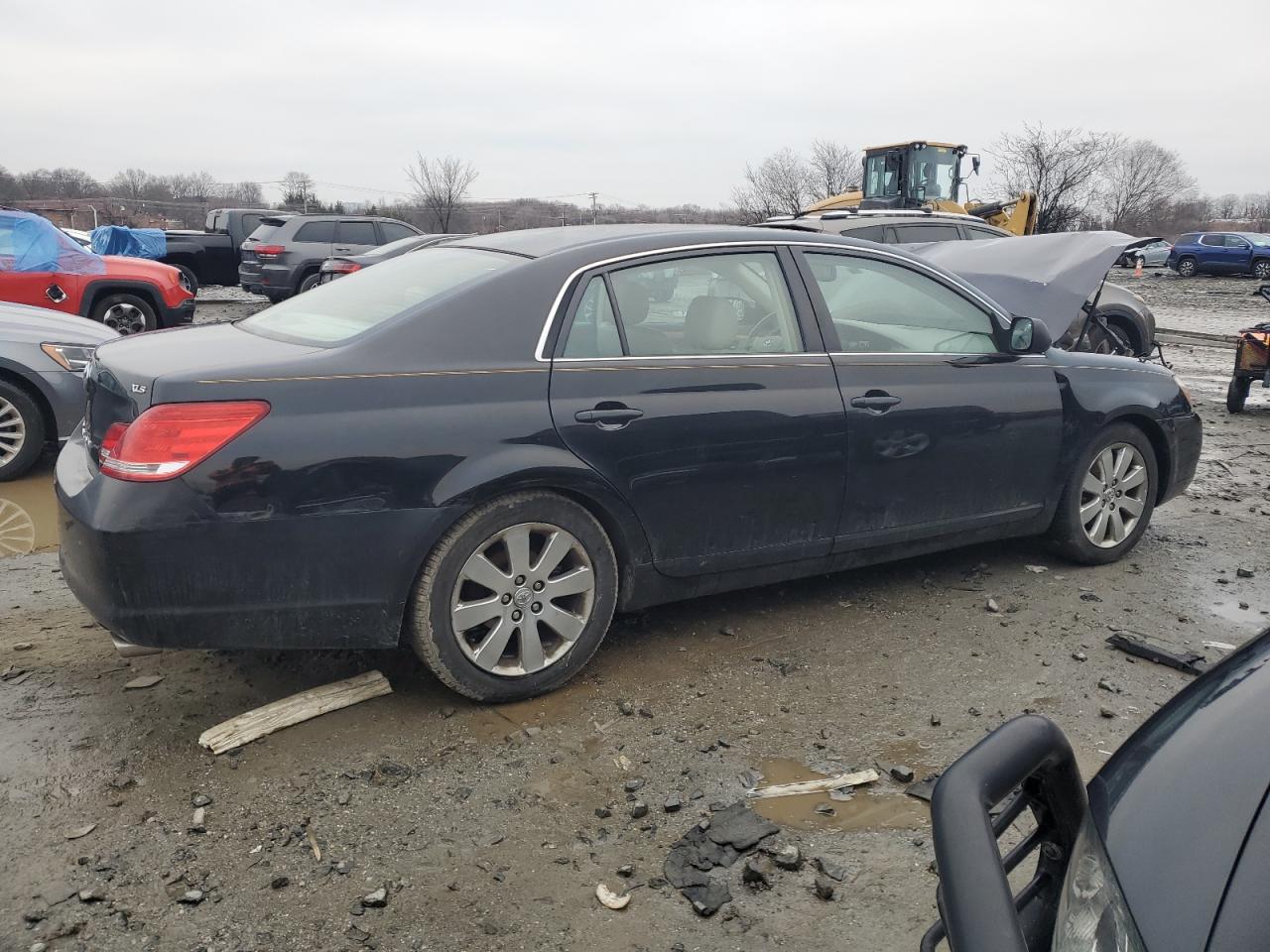 2007 Toyota Avalon - Image 3