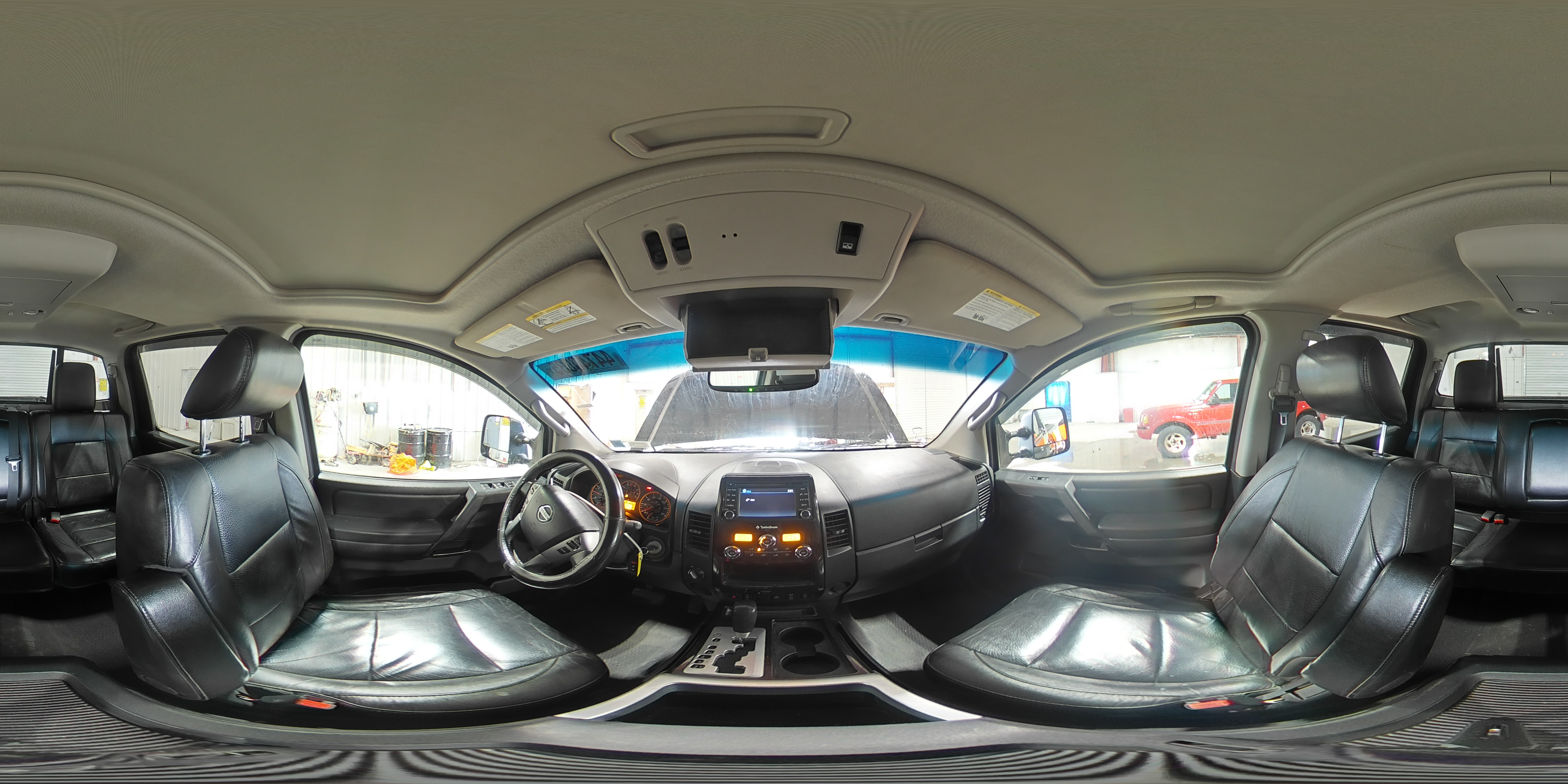 2014 Nissan Titan - Image 14