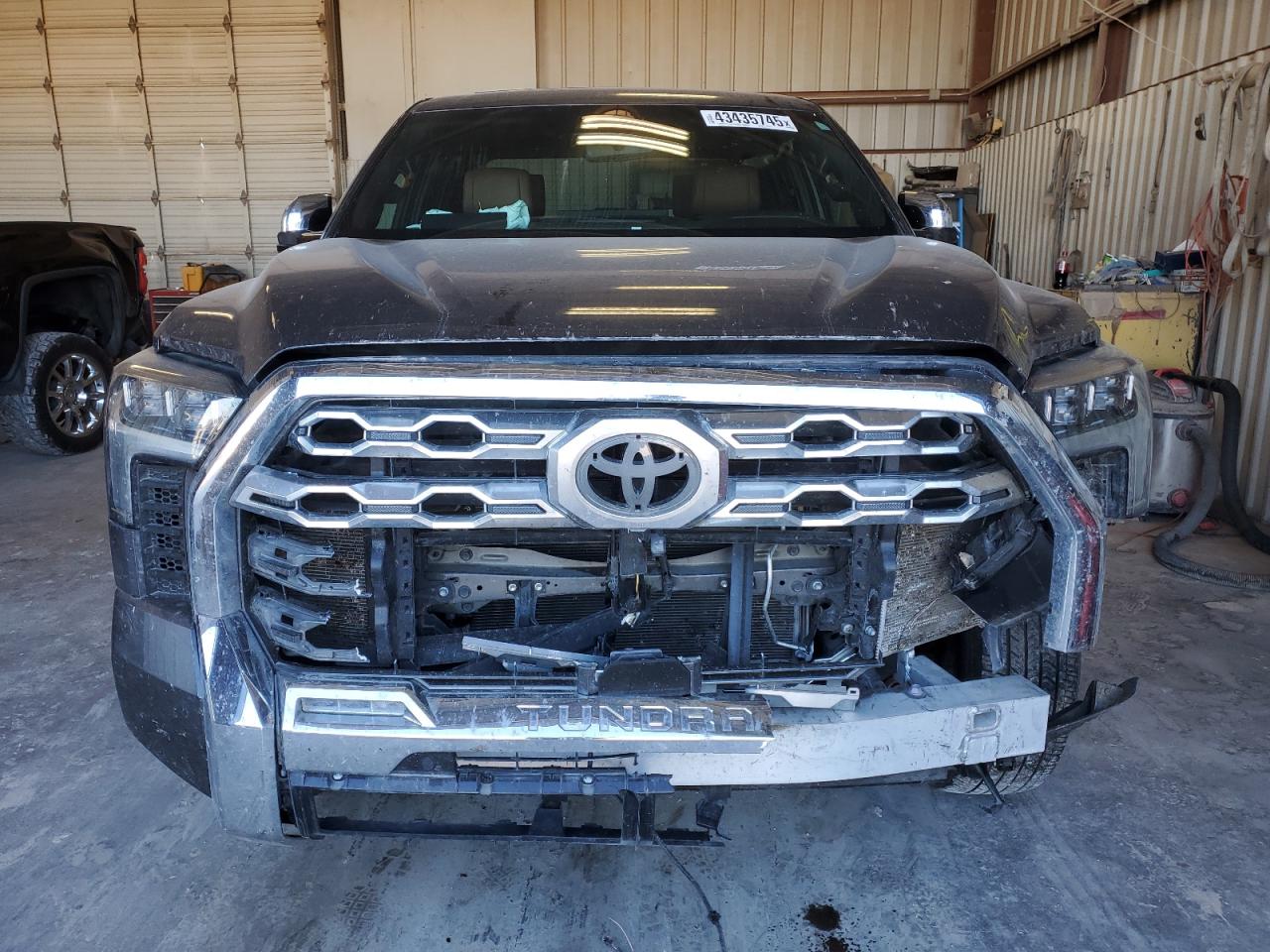 2023 Toyota Tundra - Image 5
