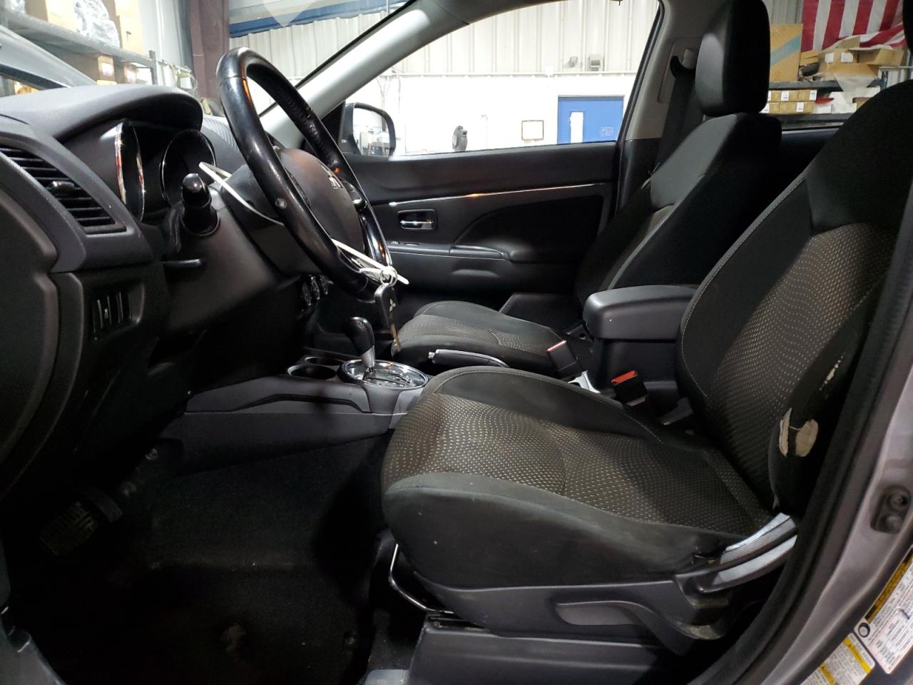 2016 Mitsubishi Outlander - Image 7