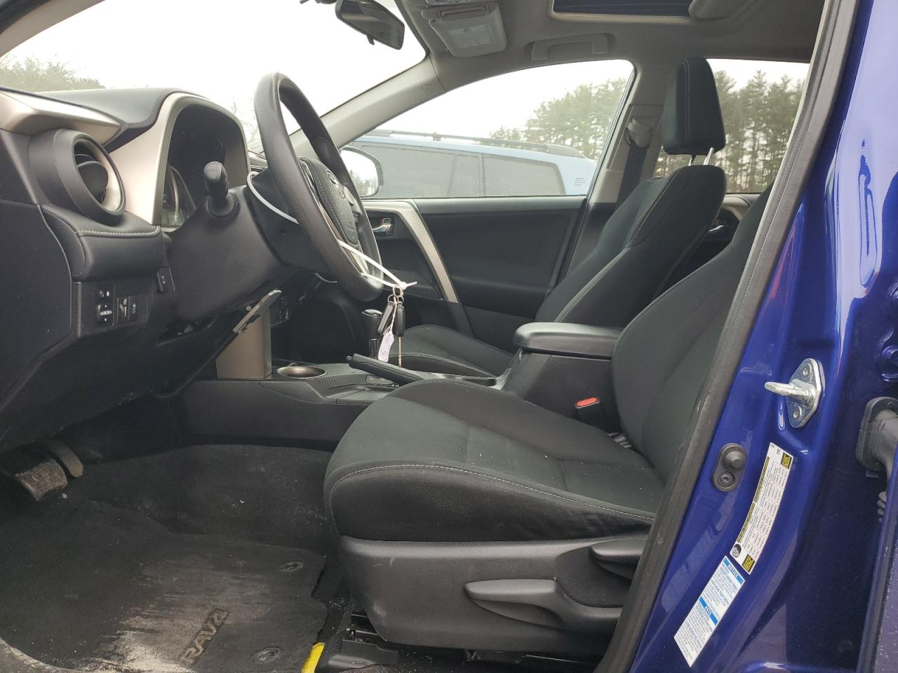 2014 Toyota RAV 4 - Image 7