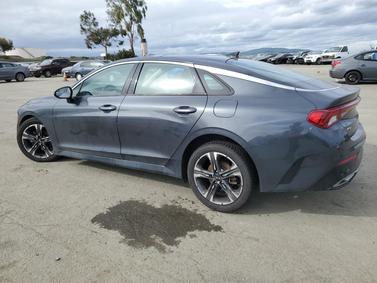 2021 Kia K5 - Image 2