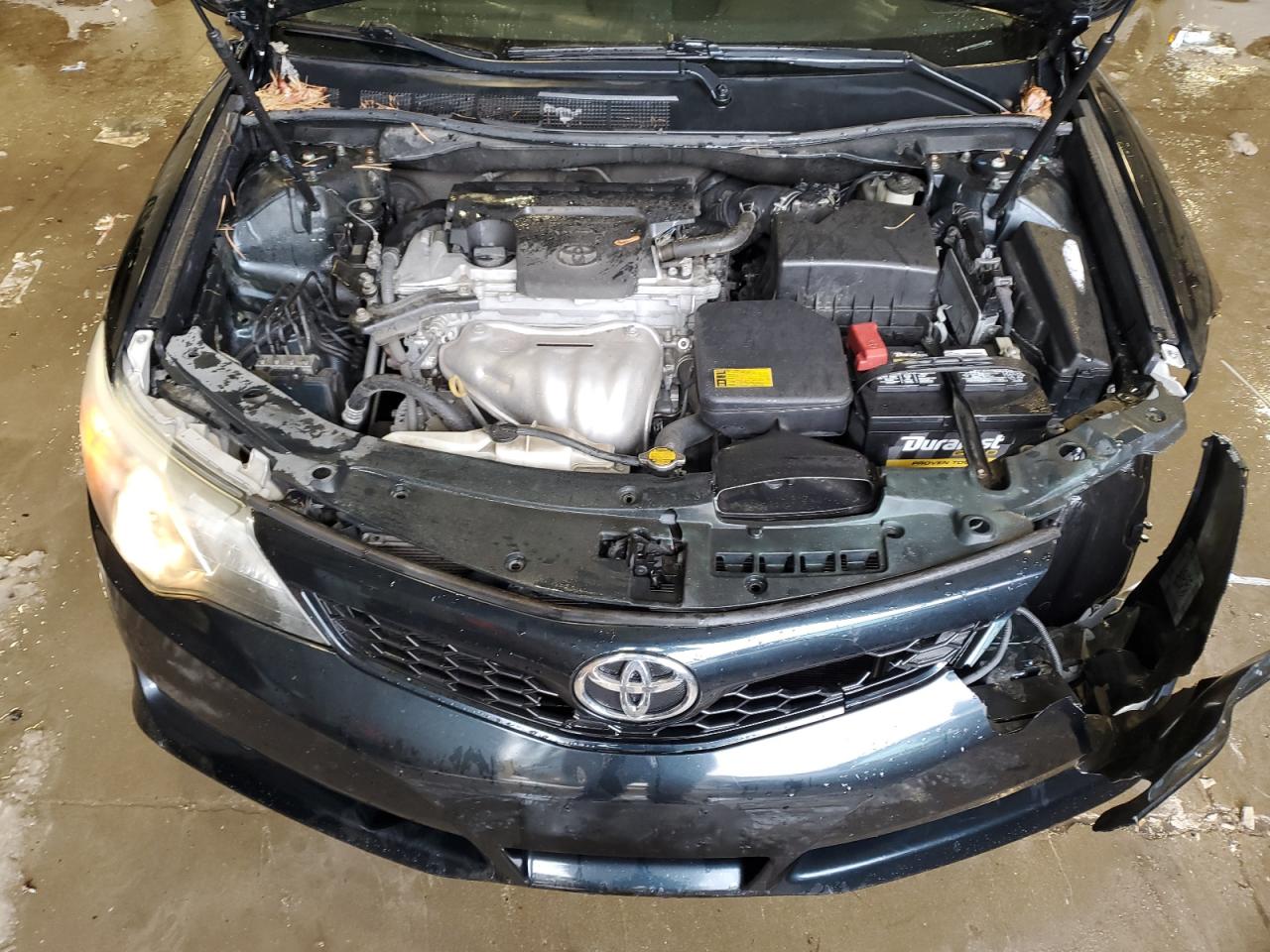 2014 Toyota Camry - Image 11