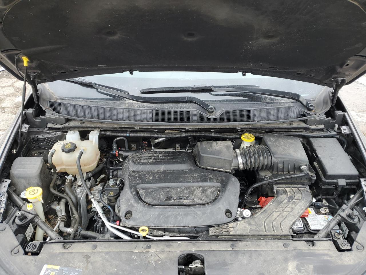 2021 Chrysler Pacifica - Image 12