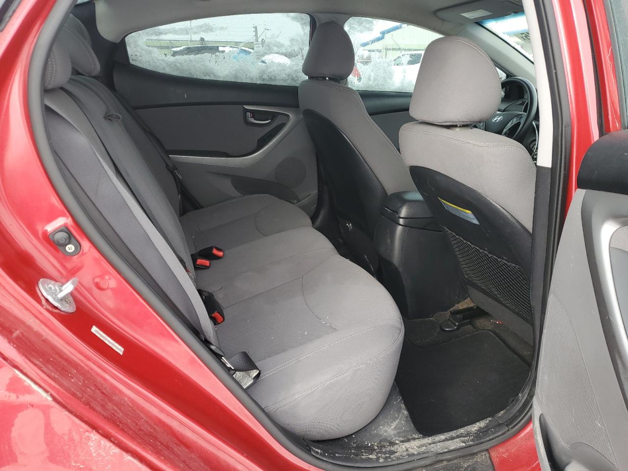 2015 Hyundai Elantra - Image 10