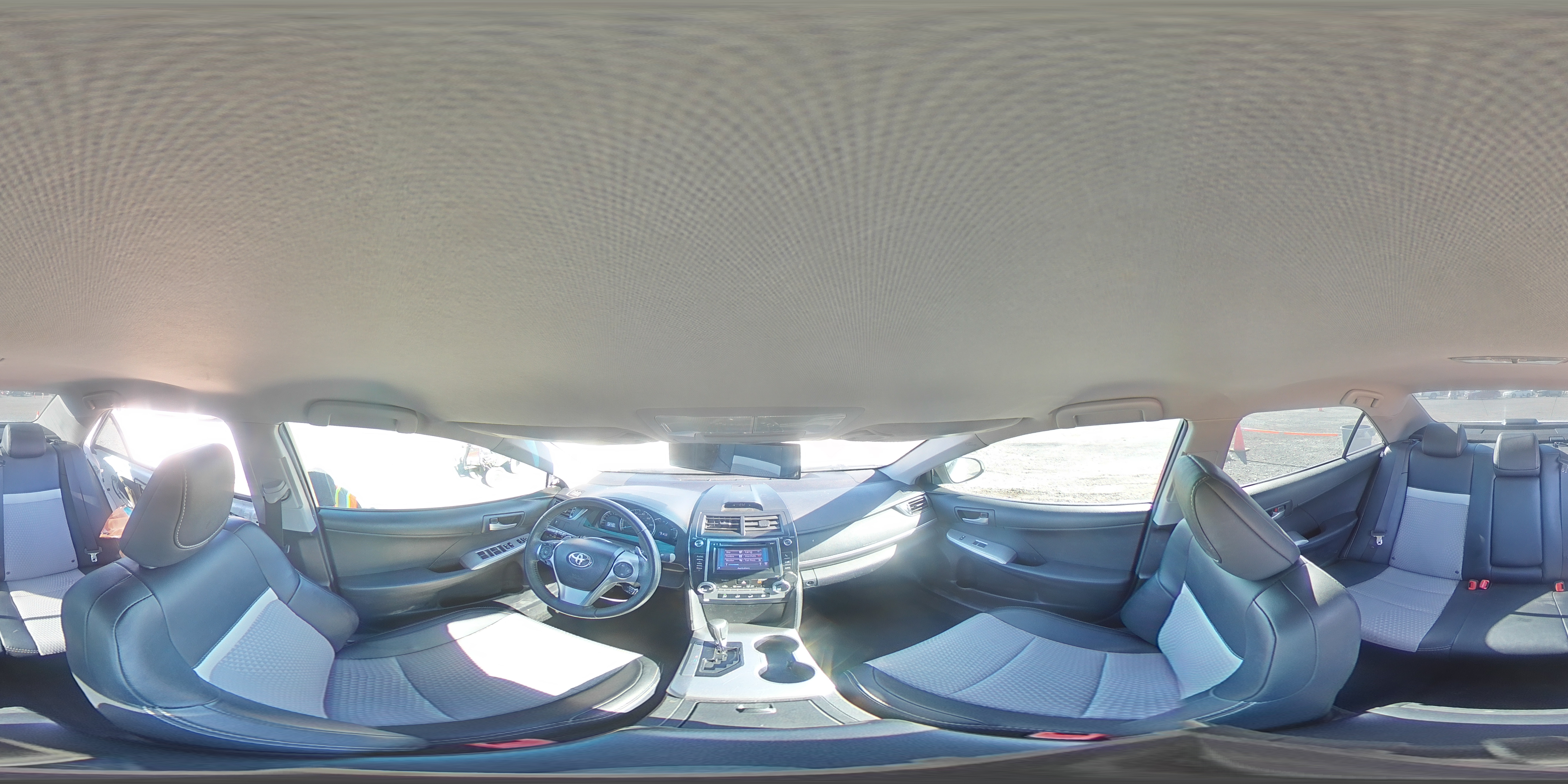 2012 Toyota Camry - Image 13