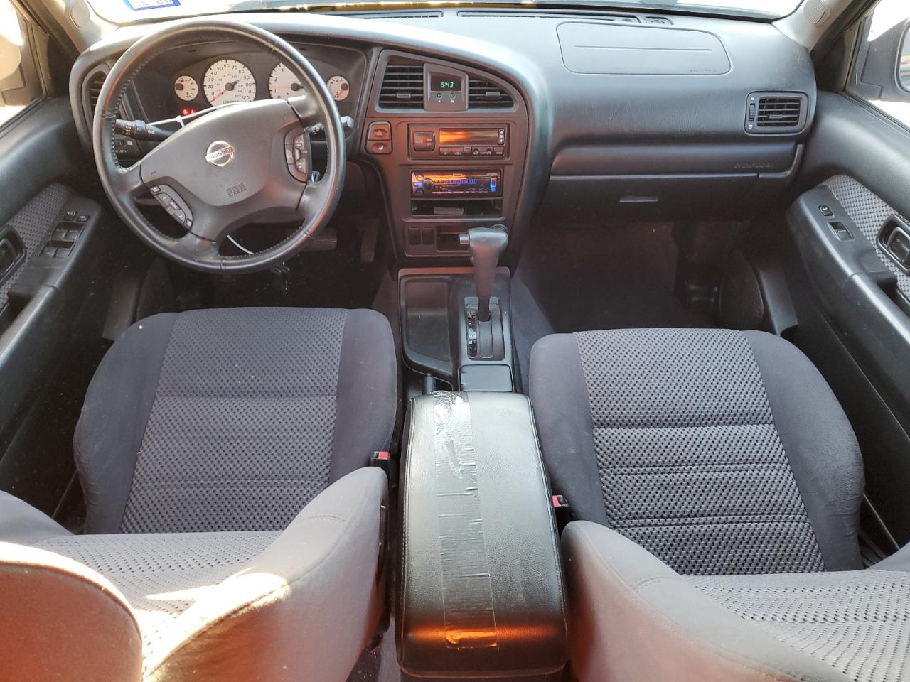 2002 Nissan Pathfinder - Image 8