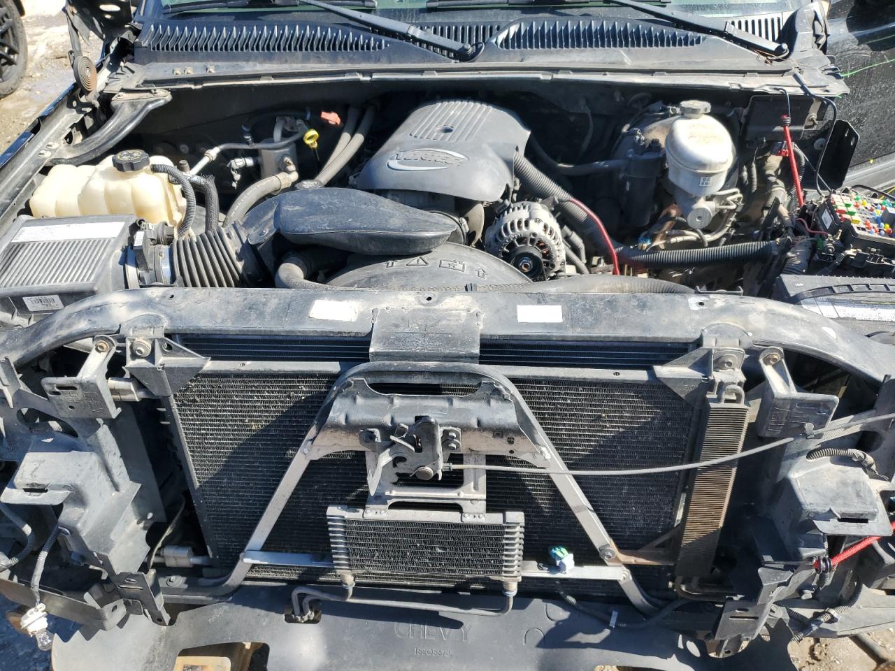 2004 Chevrolet Silverado - Image 11