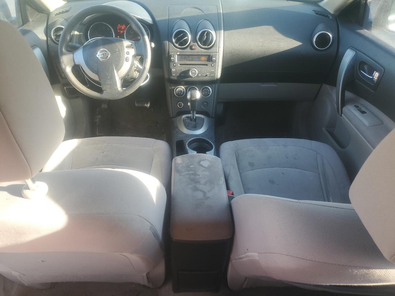 2010 Nissan Rogue - Image 8