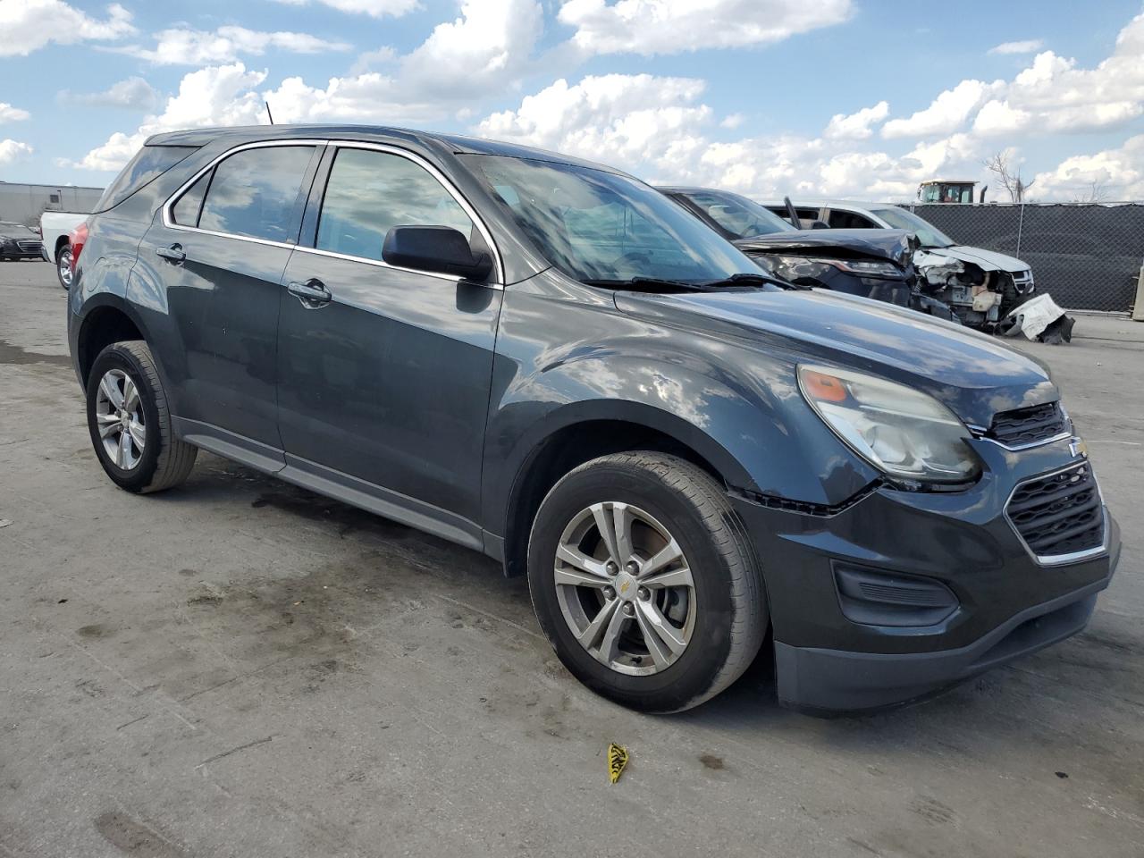2017 Chevrolet Equinox - Image 4