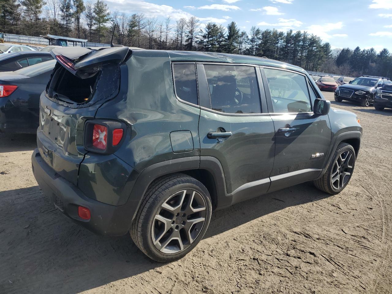 2021 Jeep Renegade - Image 3