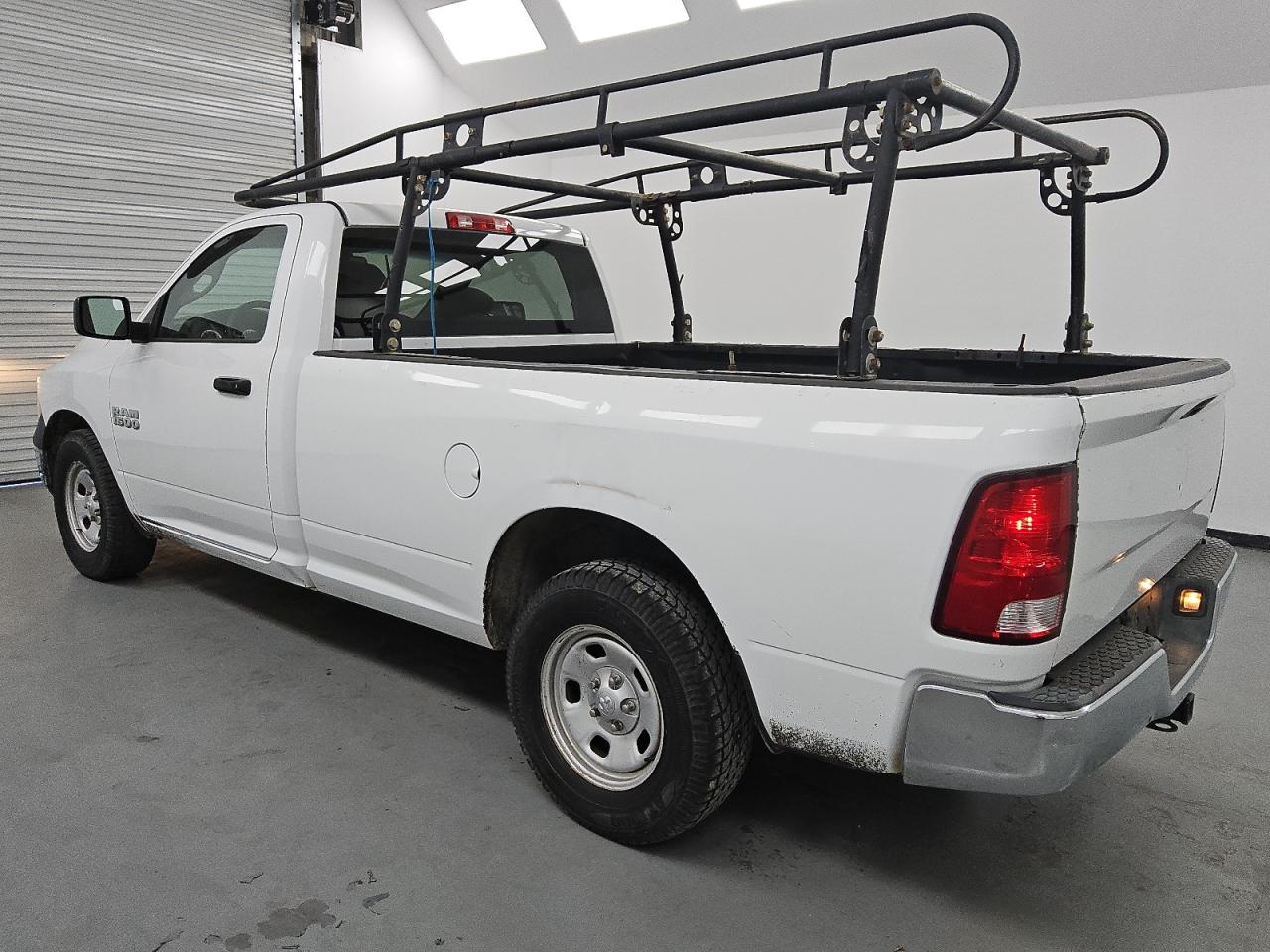 2015 RAM 1500 - Image 2