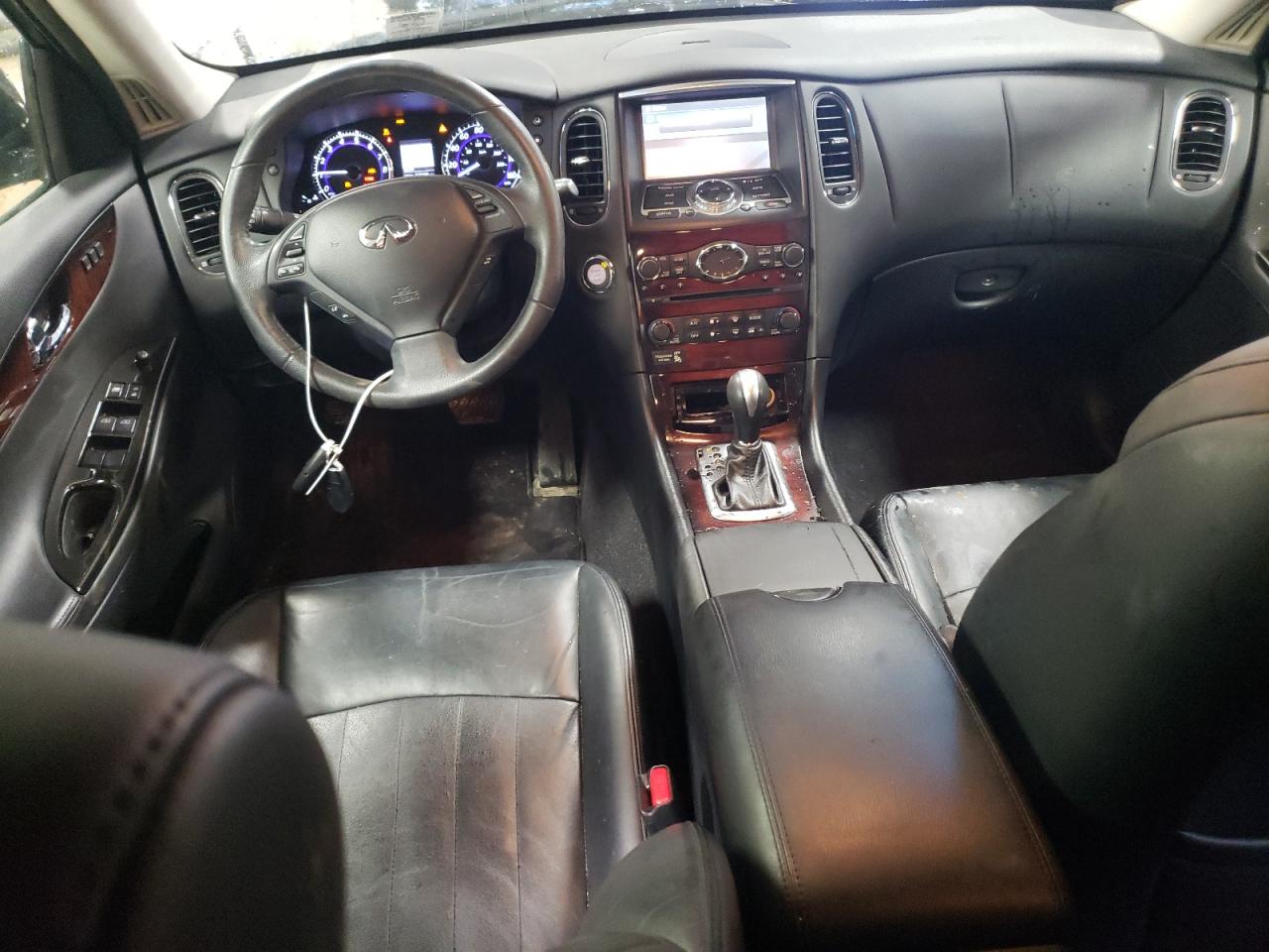 2017 Infiniti QX50 - Image 8