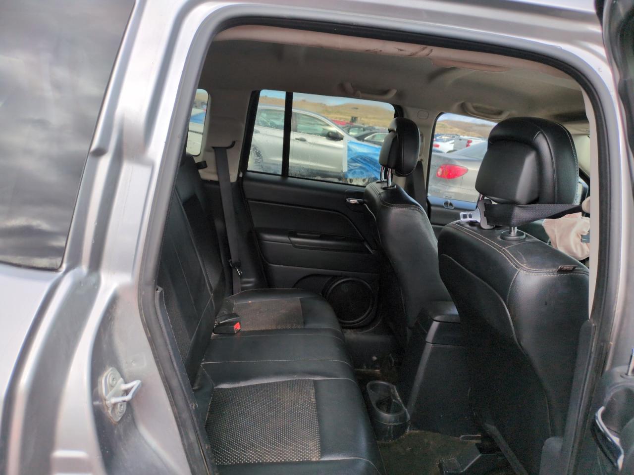 2016 Jeep Compass - Image 10