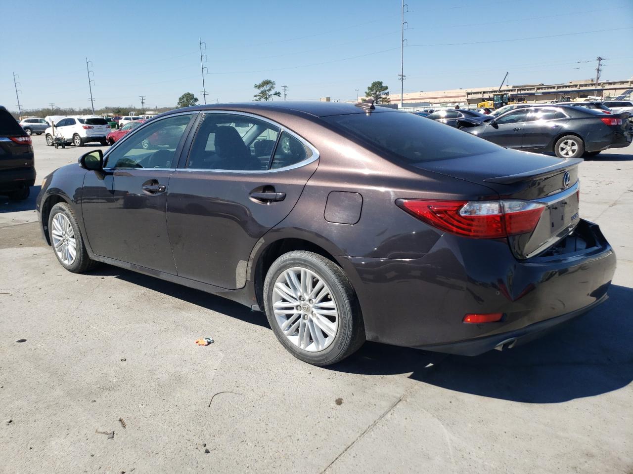 2013 Lexus ES - Image 2