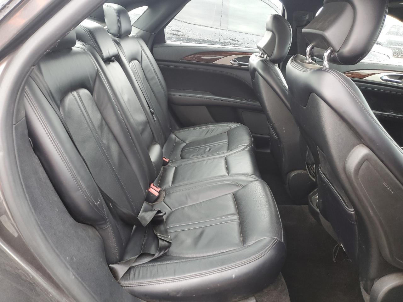 2018 Lincoln MKZ - Image 10
