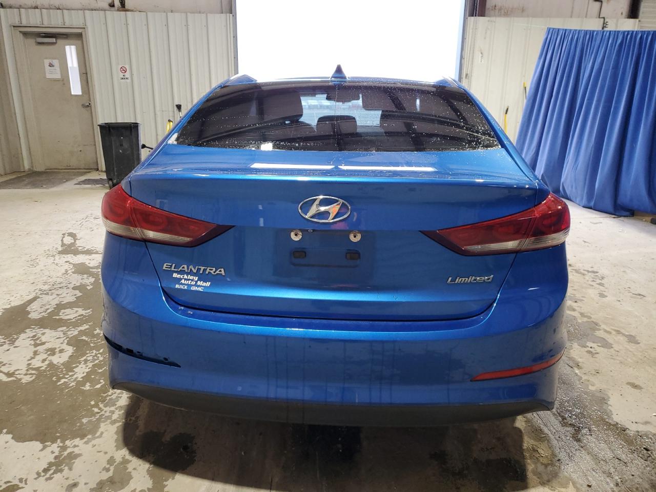 2017 Hyundai Elantra - Image 6