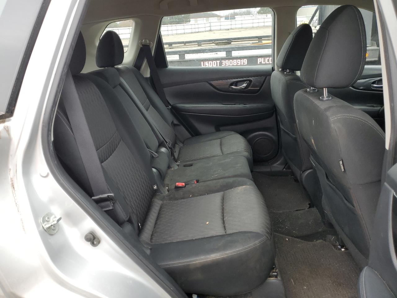 2018 Nissan Rogue - Image 11